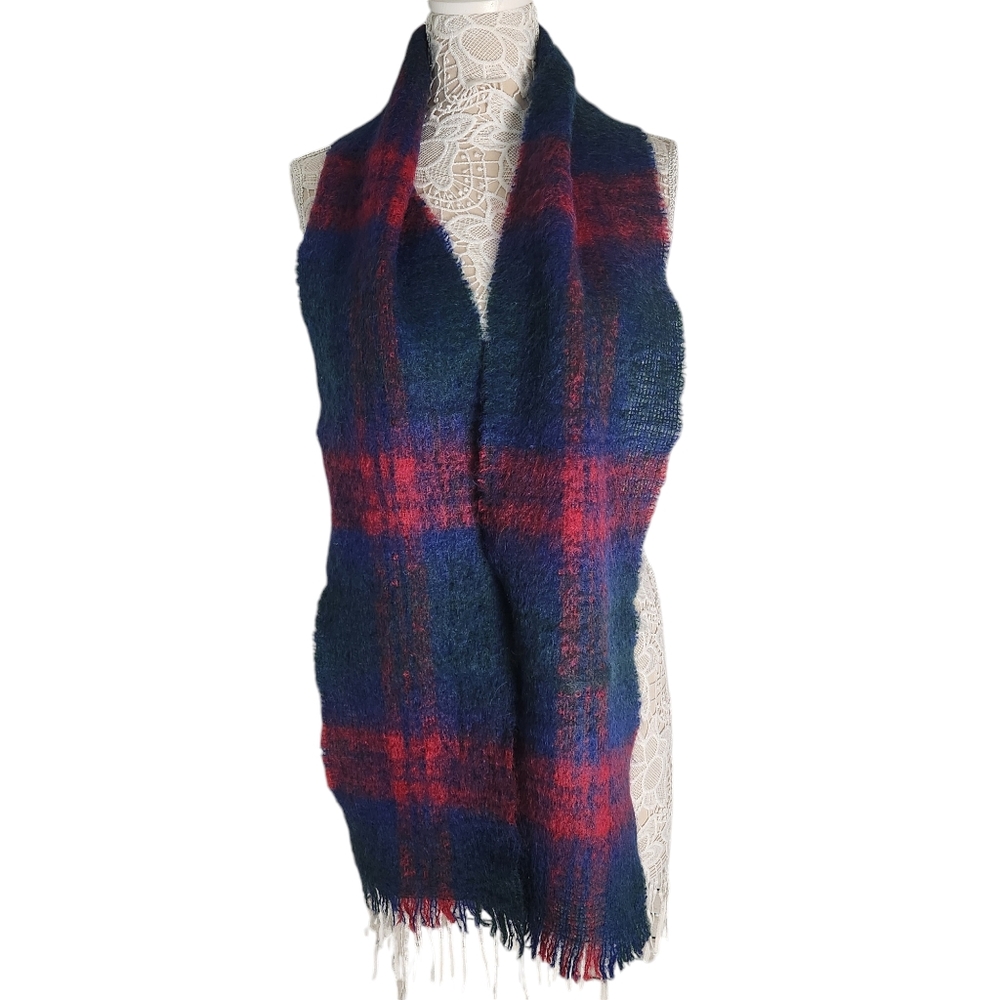 VTG Hills of Donegal Kennedy of Ardara 100% wool scarf unisex